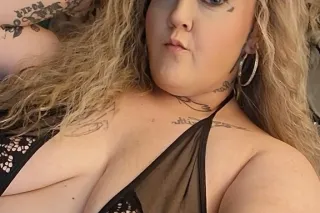 Hot , sexy , horny - 36 - Image 2