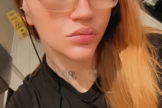 SPECIALS Best top head nurse Bng SPECIALS - Image 1