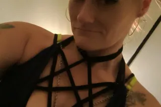 Pawg..love being face fucked, ... - Image 2