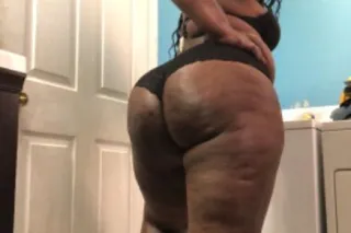 MOTHERS DAY HEAD AND BACKSHOT ... - Image 1