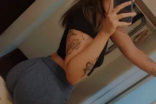 Cute White Girl Ready For You ... - Image 1