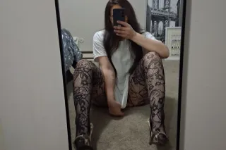 ComeAirBNBJ Come Unwind With Me 🫠🤗🤯🥳😻💘❤‍🔥💣💥🫴👀 - Image 9