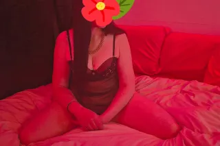 Sweet, Sophisticated, and a Li... - Image 2