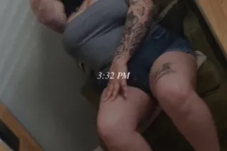 available now $200 full hour special - Image 1