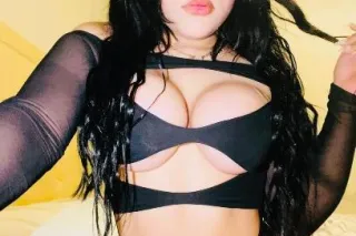 Latina Candente Dispuesta a Cu... - Image 3