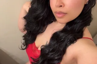 NEW EXOTIC BOMBSHELL COME SEE ... - Image 2