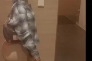 rosie thaa queen - 25 - Image 1