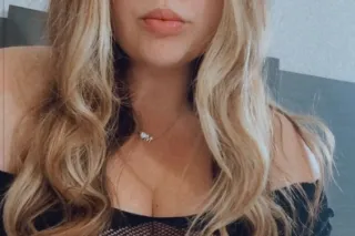 5 Star Service 💞 Short & Curvy... - Image 4