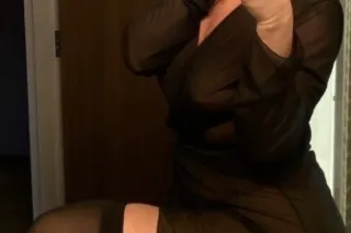 Tall 5'9 sexy blonde 46 M♥I♥L ♥F F - Image 6