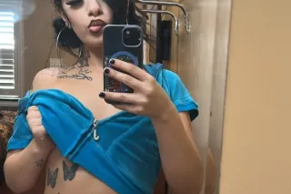 sexy latina 🍒 - 20 - Image 1