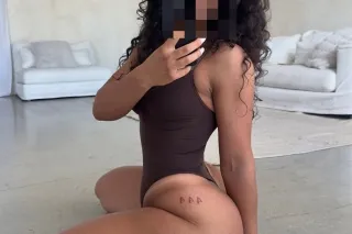 sofia - 26 - Image 1