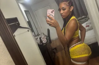 NEW IN TOWN🌹Roses Are Red This Pussy Is Pink 🩷 Come Spend Your Time With A 5 ⭐Freak (PIERCED 🍒) 𝐀𝐕𝐀𝐈𝐋𝐀𝐁𝐋𝐄 𝐍:𝐎𝐖 🔥 - Image 2