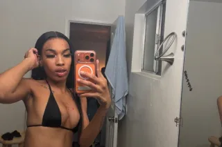 oucalls n car dates 🤭 🚗 ASK TO SEE MY MENU -CONTENT AVAILABLE 🗒🍯 FT SHOWS & more ..🪄💦💦 - Image 2