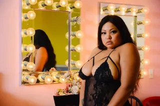 IM BACK❣ THICK ASIAN BRATZ DOL... - Image 1