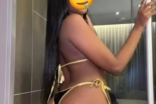 Incall, Outcall… Latina, no se... - Image 1