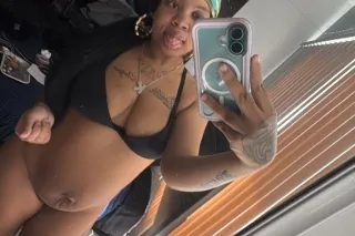 Fat Booty Ebony & A Squirter And Creamer - Image 5