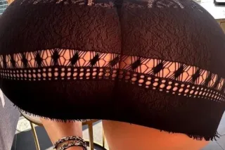 Lara Maria 🇧🇷 Milf Brazilian H... - Image 3