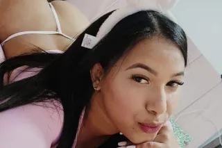 latina coqueta - 24 - Image 1