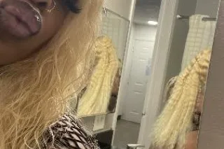 ask abt my 2 girl💦car dates an... - Image 2