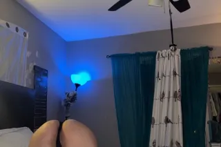 Good Girls Don't Feel Like Thi... - Image 3