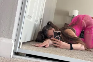 5'3 120lb EXPERIENCED PETITE 💋... - Image 3