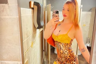 pretty sweet snowbunny availab... - Image 1