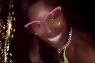 Your Favorite SQUIRTER💦🧚🏾♀✨ Domme / Kink Freak⛓‍💥🧎🏼 - Image 1