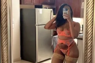 HOT Ebony Bombshell 🔥💣 Banging Body 🍑 Amazing Skills 👅💦 Ready 4 You 🤗 Available Now! - Image 5