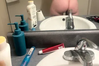 New to town thickkk and wet***... - Image 2