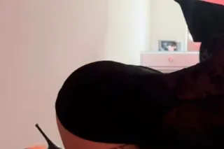 Hello, I’m Ashley 😍 I’m availa... - Image 3