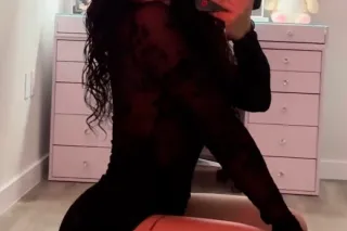 Hello, I’m Ashley 😍 I’m available 💯 for any service ✅ - Image 5