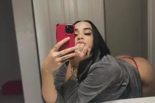 I’m available💫I only do hotels🏨 I don’t do outings 📤 - Image 5