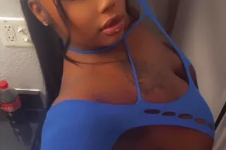 FACETIME SHOWS 🍈EBONY MiXED slut 42DDD 🍈🍈🍈 SLOPPY HEAD 🫦 FUCk FACE 💦🫦 - Image 4