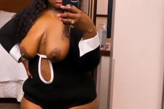 BIG BOOTY 🍑 COME FUCK ME AND MAKE ME SQUIRT BAE! ☆OUTCALLS🏎 💦 ♥ SLUT ME OUT ⭐💕☺ - Image 8