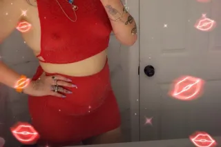 Sexy thick Latina Nikki is available for you papi 💋 - Image 5