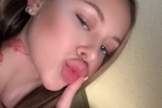 blue eyes blonde hair barbie 😍 - Image 6