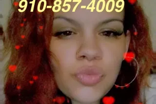 New to town get me while you c... - Image 3