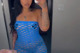 💦🩷 AVAILABLE NOW 💦🌼 Sweet and ... - Image 1