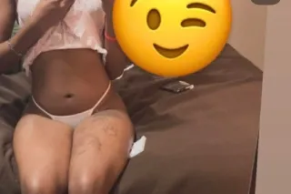 2 Girls 🥵 🌷 - 21 - Image 3