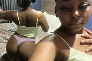 2 Girls 🥵 🌷 - 21 - Image 4