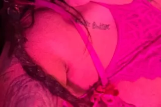 vera lynn- Tues after 3pm/Wed ... - Image 3