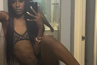 FROM OUT OF TOWN🗺 Wet Pussy 💦 ... - Image 1