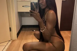 From Out Of Town 🗺 Wet Pussy 💦... - Image 4