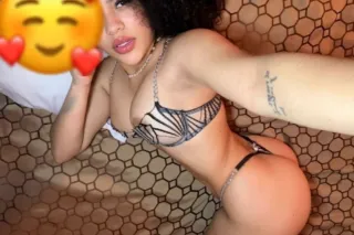 I'm Horny available for Sex💘LE... - Image 1