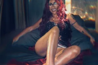 its a hot monday nite. i (we) can definitely make it hotter - Image 1