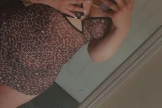 ❤ NEW PICS ❤ SHORT & SEXY 😍 LE... - Image 1