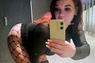 Lauren Far From Boring! Let me help you create a memory youll never forget! - Image 7