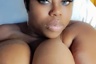 Curvy Cocoa Goddess Ready to S... - Image 1