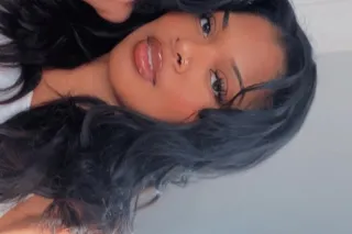 pretty + thick 💋 avail now ✅ - Image 5