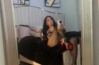 WET 💦 & waiting to PLEASE YOU 💋 Hawaiian/Filipina PLAYMATE 🤸🏽♀ - Image 4